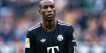 Vincent Kompany lên tiếng bảo vệ Nicolas Jackson